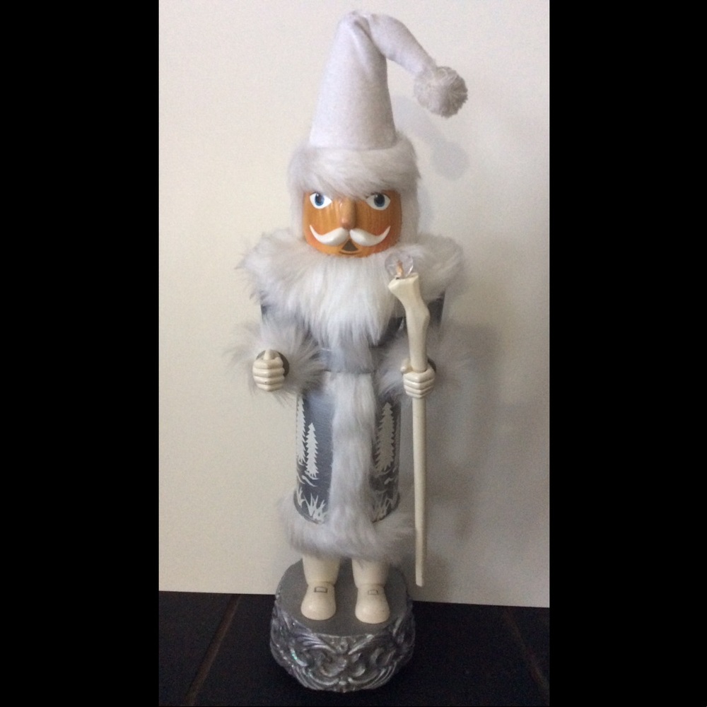 🎶RARE Wizard Nutcracker music box🎵